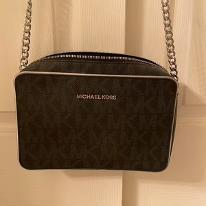 Michael Kors Jet Set Crossbody